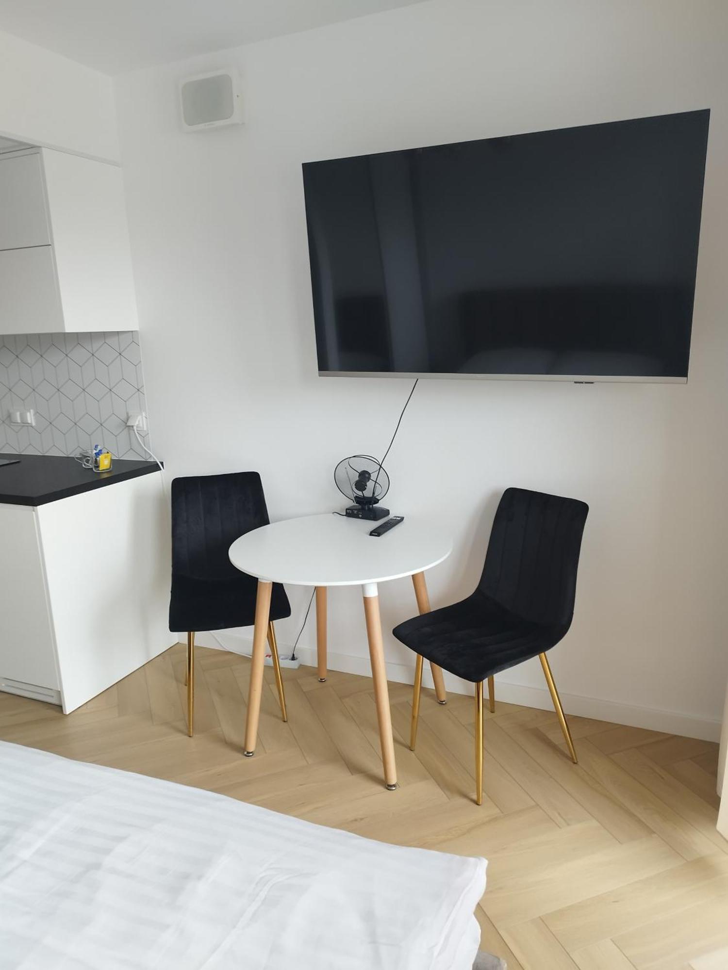 Gold Apartments Pileckiego Warszawa Zewnętrze zdjęcie